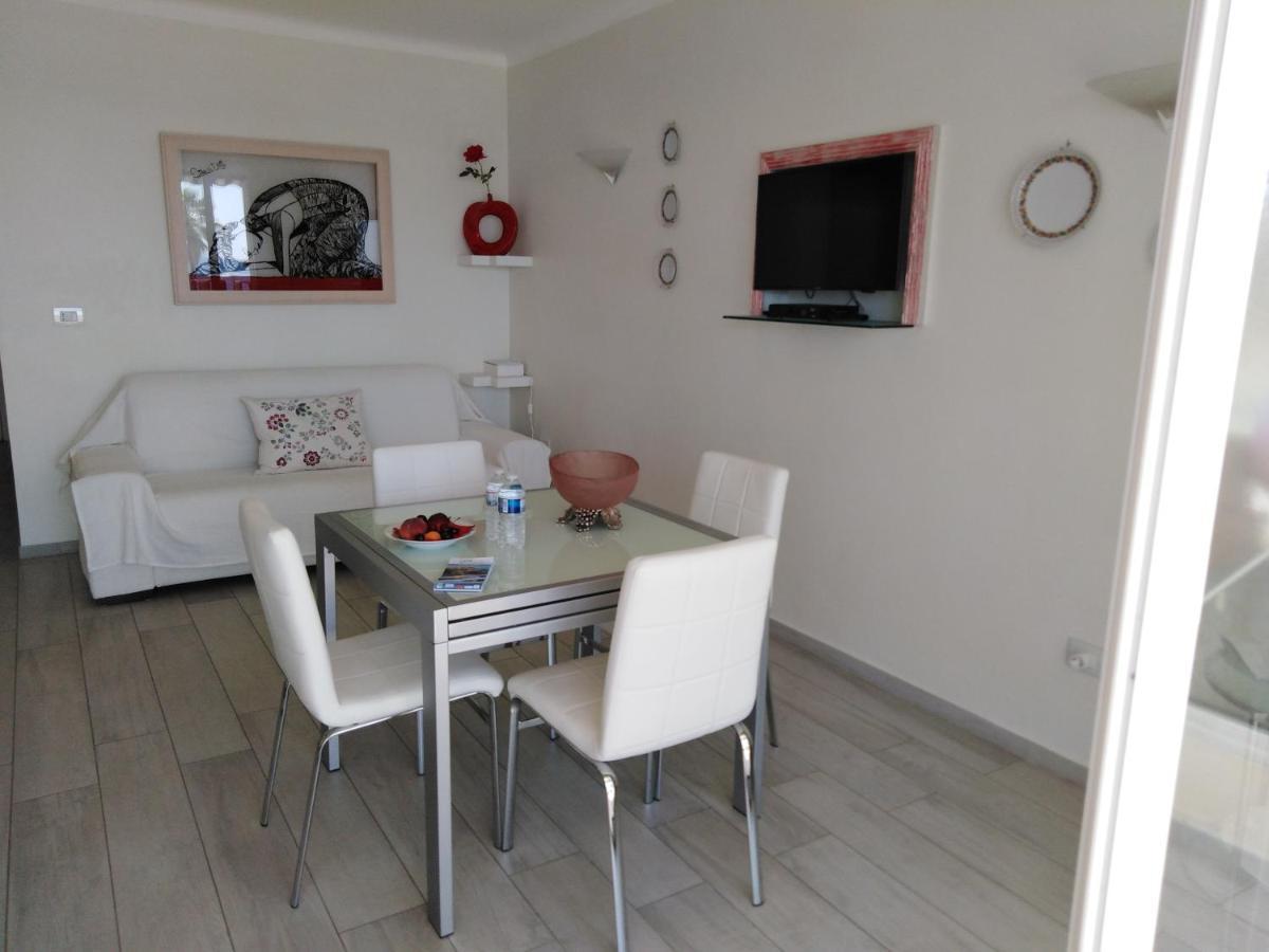 Le Palais Du Tropique Appartement Vue Mer 5E Etage Avec Ascenseur 주앙레핑 외부 사진