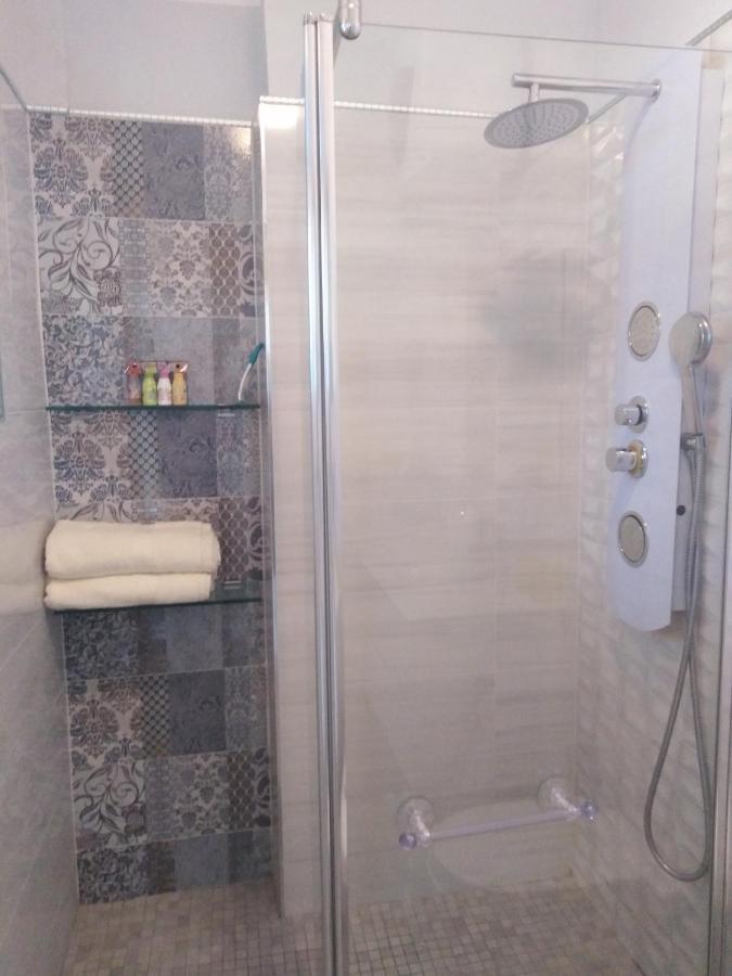 Le Palais Du Tropique Appartement Vue Mer 5E Etage Avec Ascenseur 주앙레핑 외부 사진